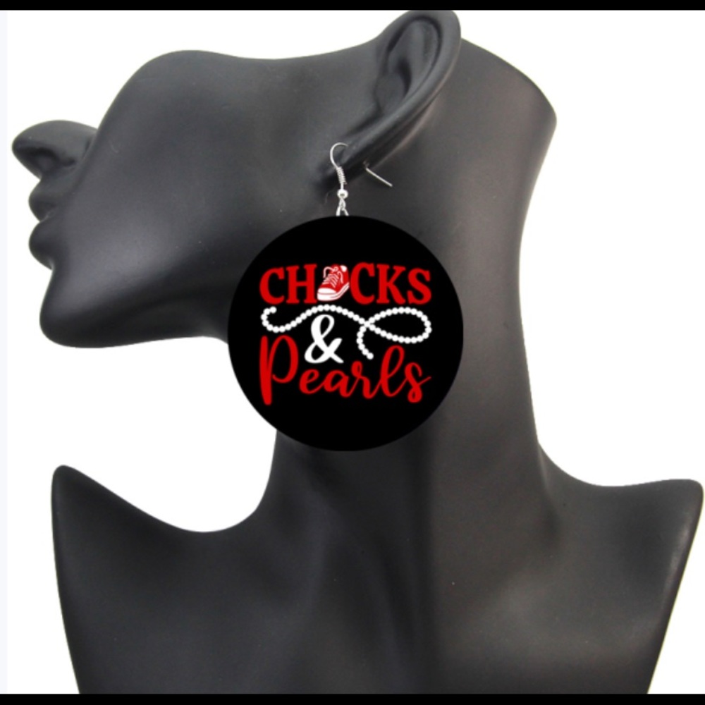 Chucks and Pearls Earrings 👧🏻👧🏼👧🏽👧🏾👧🏿